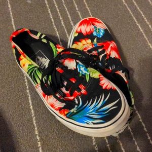 Vans tropical leaf size 8 women's shoe
